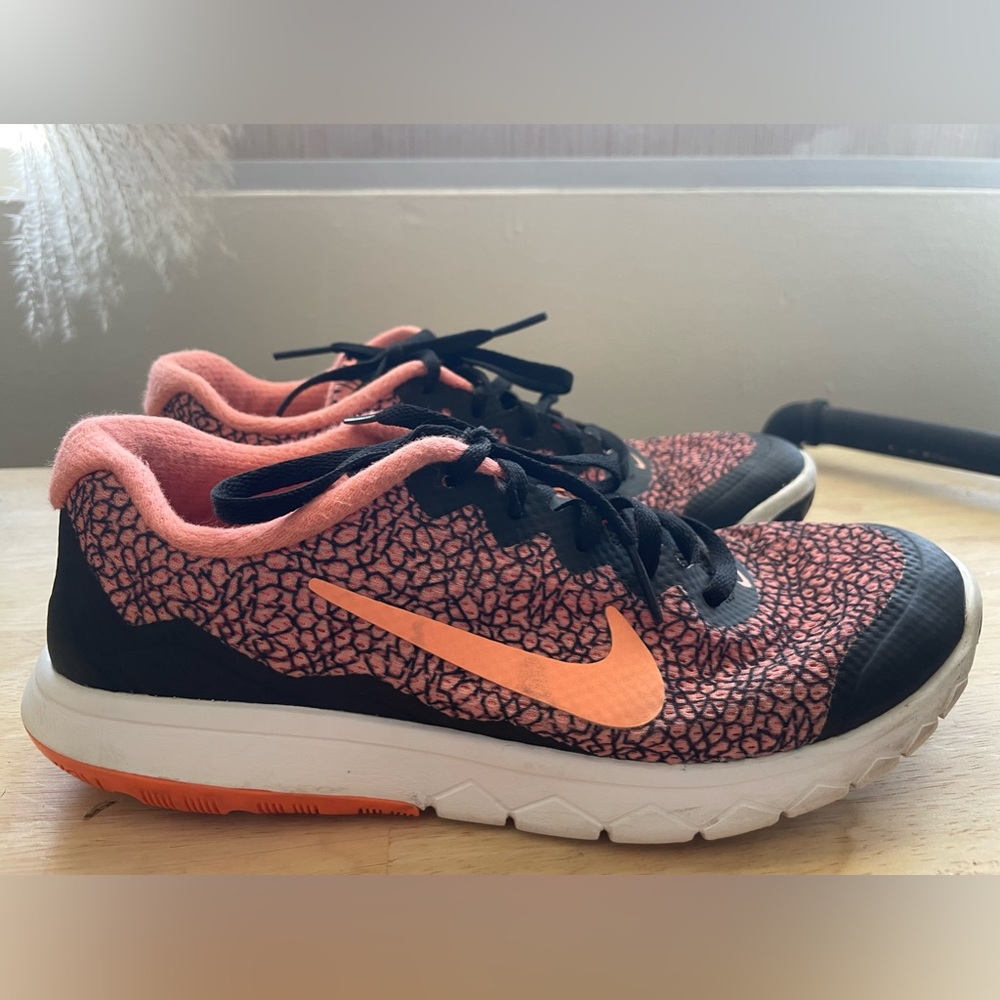 Nike Flex Experience RN 4 Women's Running Shoes Pink, Mesh Size 8